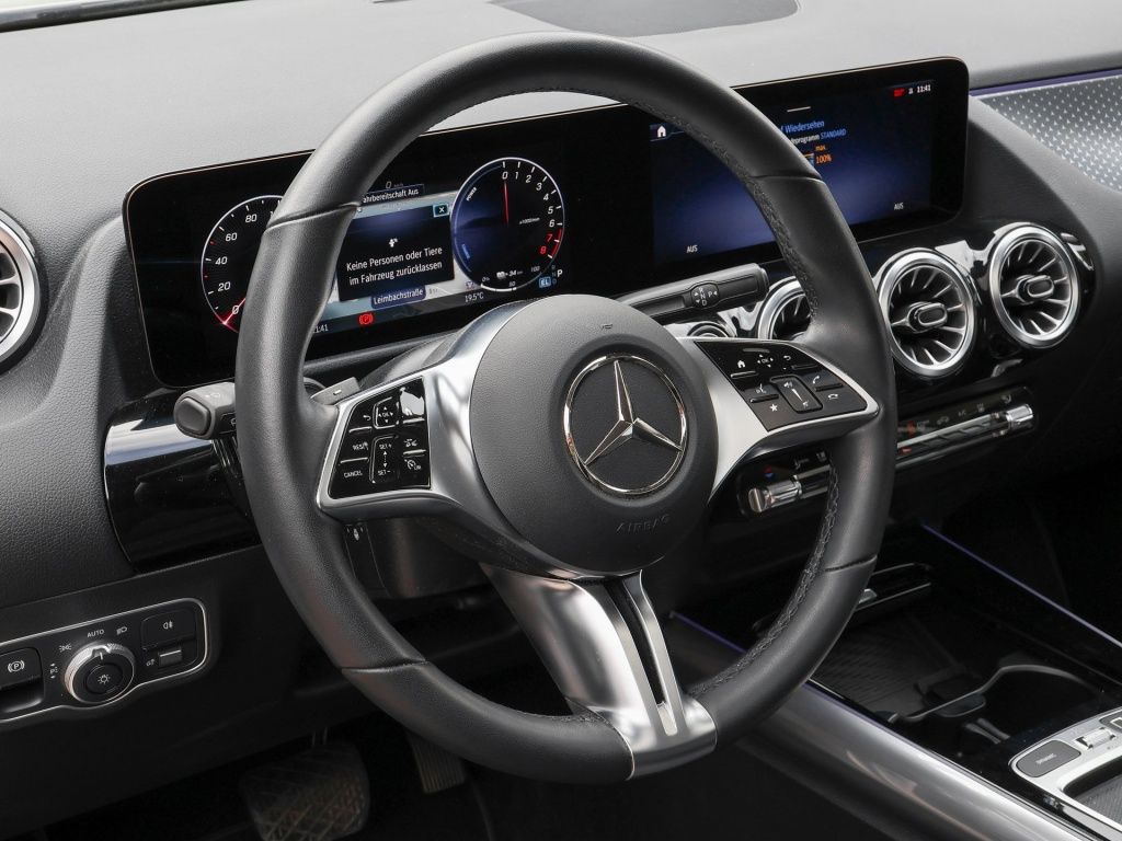 Mercedes-Benz GLA 250 e Progressive/Pano/AHK/360/MLB/Night/18' foto 16