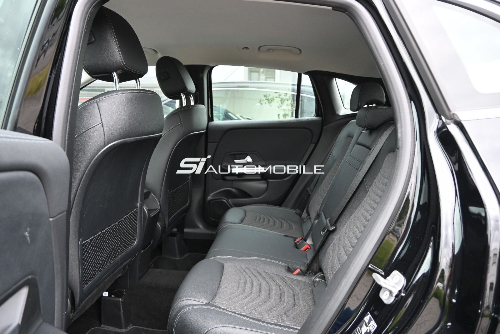 Fahrzeugabbildung Mercedes-Benz GLA 220 d 4MAT. Edition Progressive °ACC°AHK°360