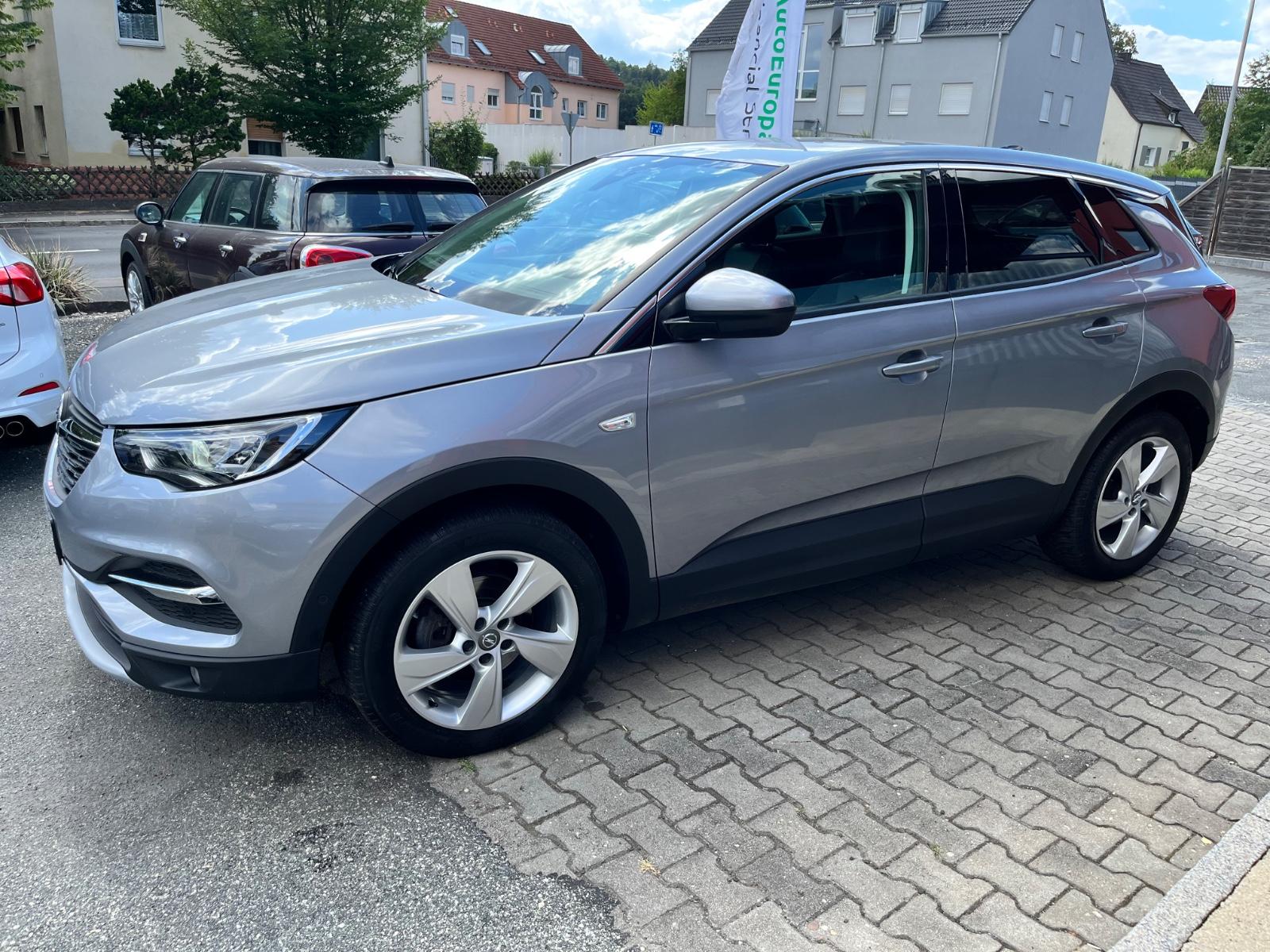 Opel Grandland (X) Innovation LED Navi SHZ AHK