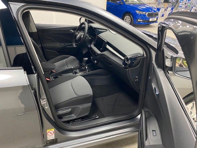 Fahrzeugabbildung SKODA Fabia 1.0 TSI DSG+BEHEIZ. LENKRAD+KAMERA+SMARTLI