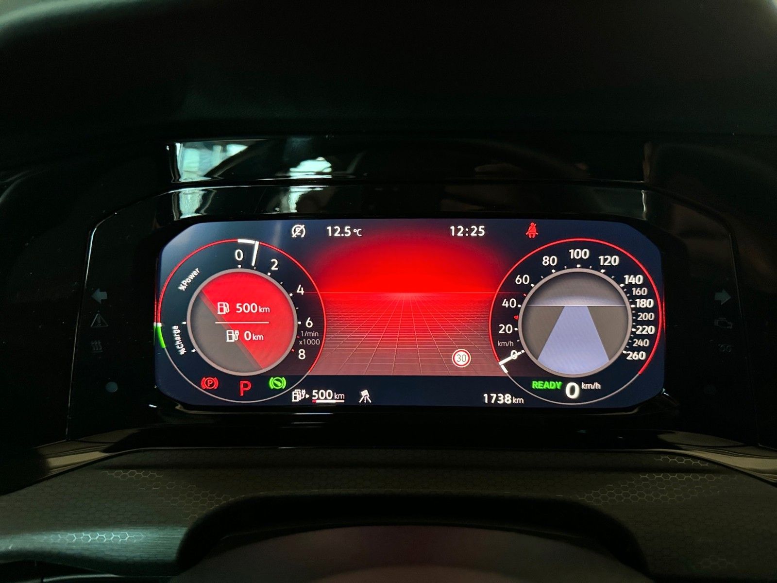 Fahrzeugabbildung Volkswagen Golf VIII Lim. GTE eHybrid *ACC*LED*NAVI*TRAVEL