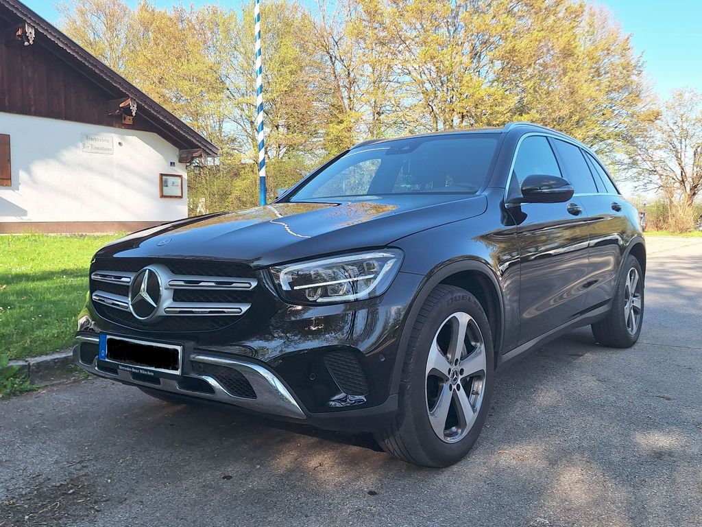 Image of Mercedes-Benz GLC 400