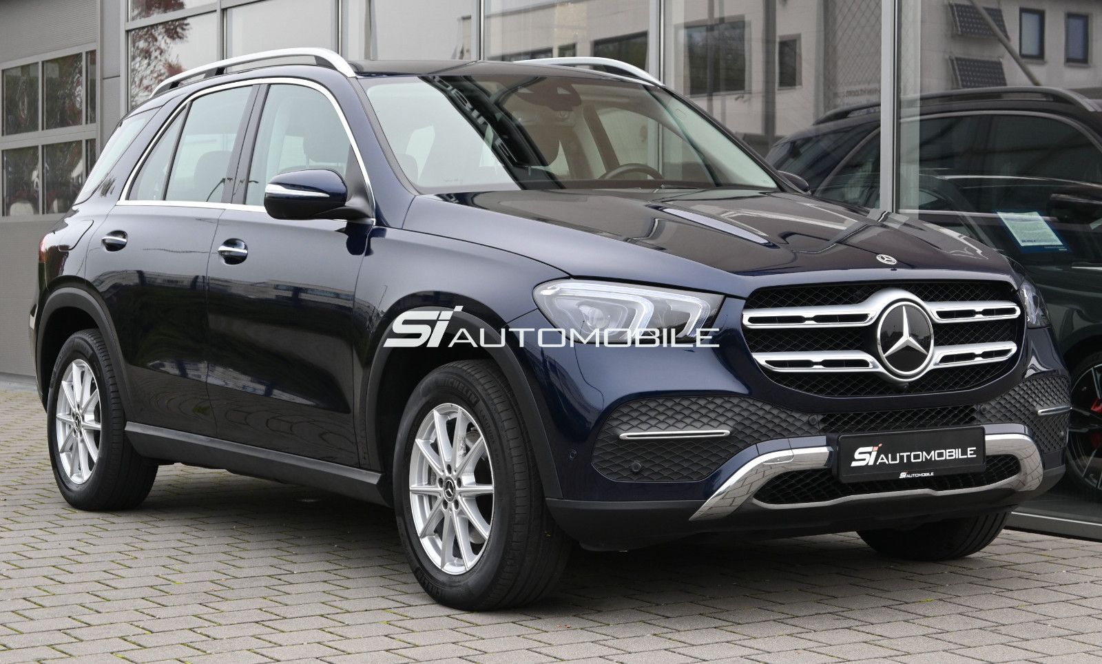 Fahrzeugabbildung Mercedes-Benz GLE 300 d 4MAT. °ACC°AHK°STANDHEIZ°360°KAMERA°