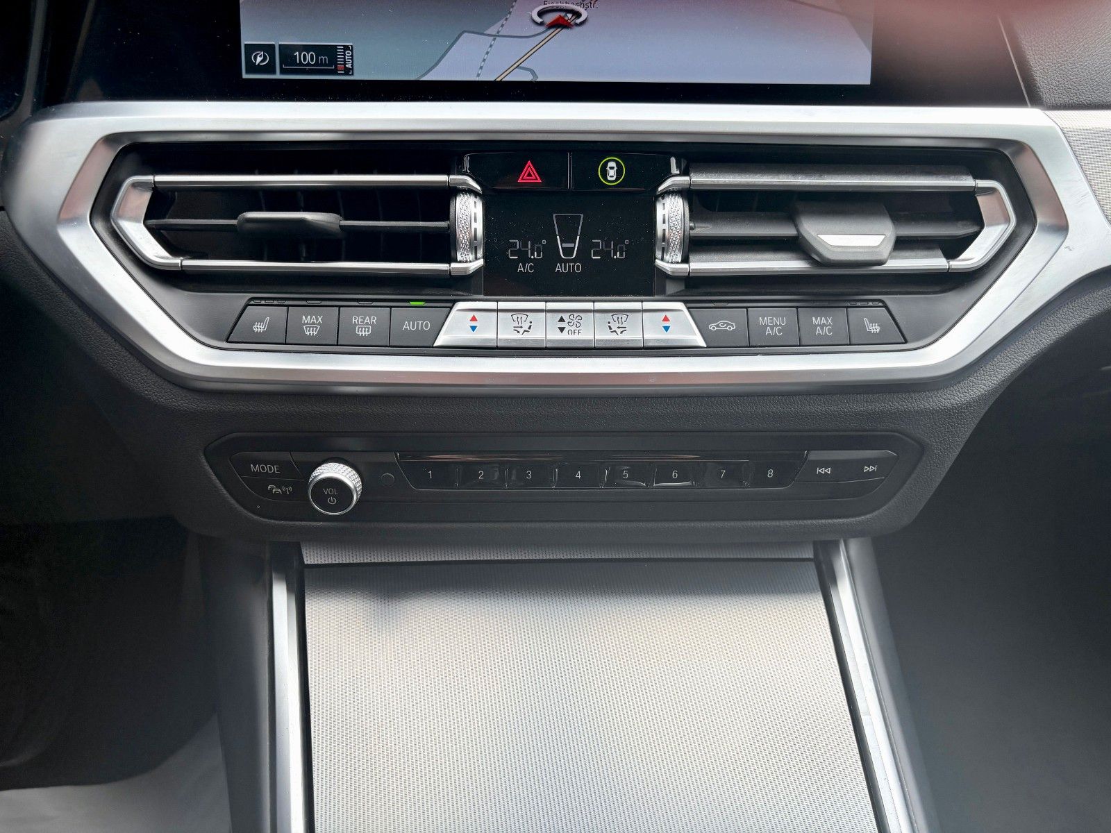Fahrzeugabbildung BMW 320d xDrive SPORT LINE Navi Laser Standhz Leder