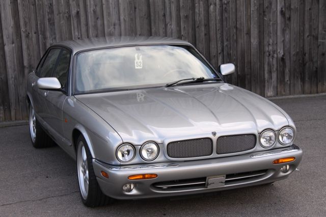 Jaguar Top gepflegter XJR mit 2 Jahre Garantie