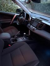 Toyota RAV 4 2,5-l-Hybrid Team D wenig Kilometer 47T - Toyota RAV 4 in Kiel