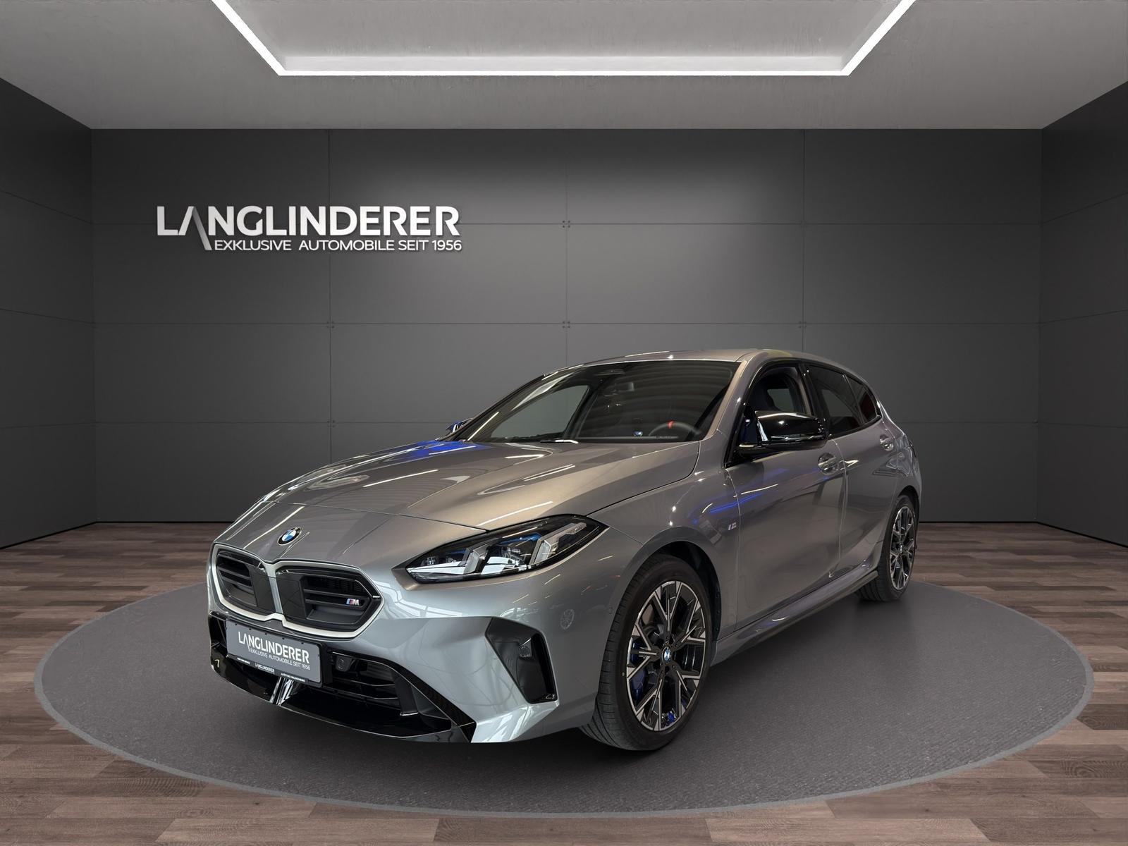 BMW M135 xDrive 5-Türer NP 63.459,- AHK eSitze h/k