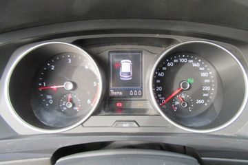Volkswagen Tiguan - 3