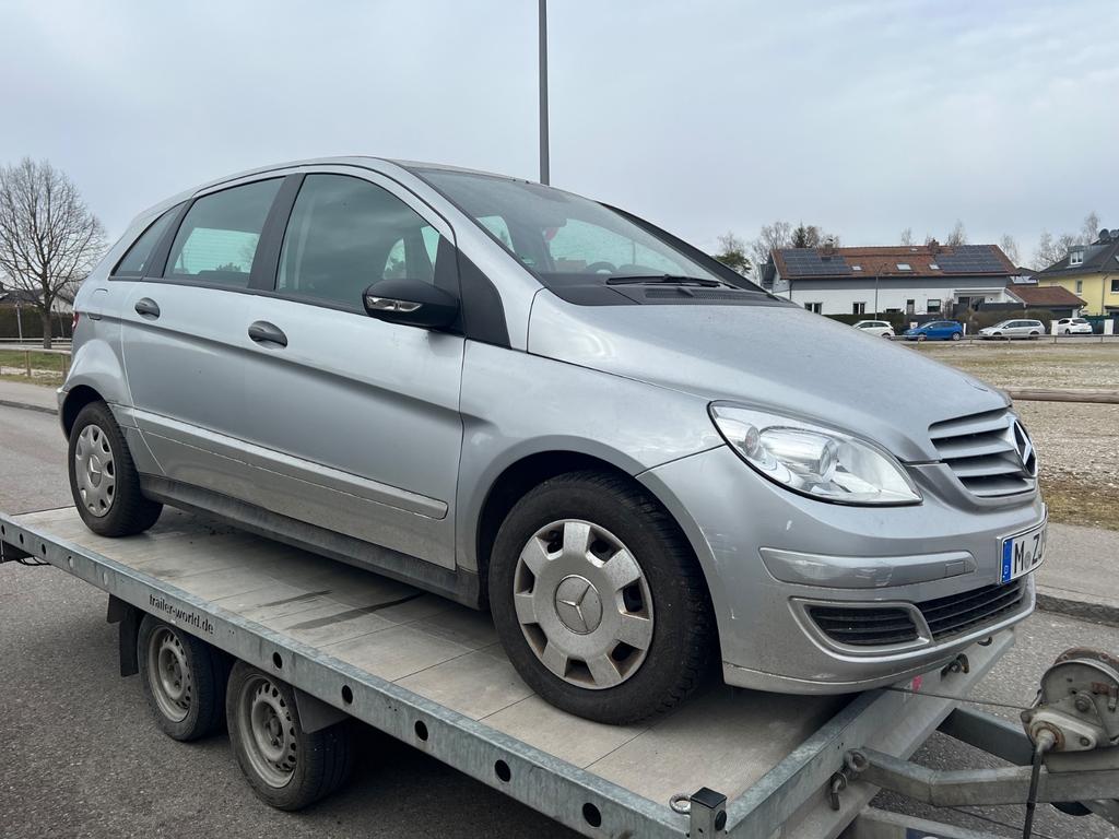 Mercedes-Benz B 150