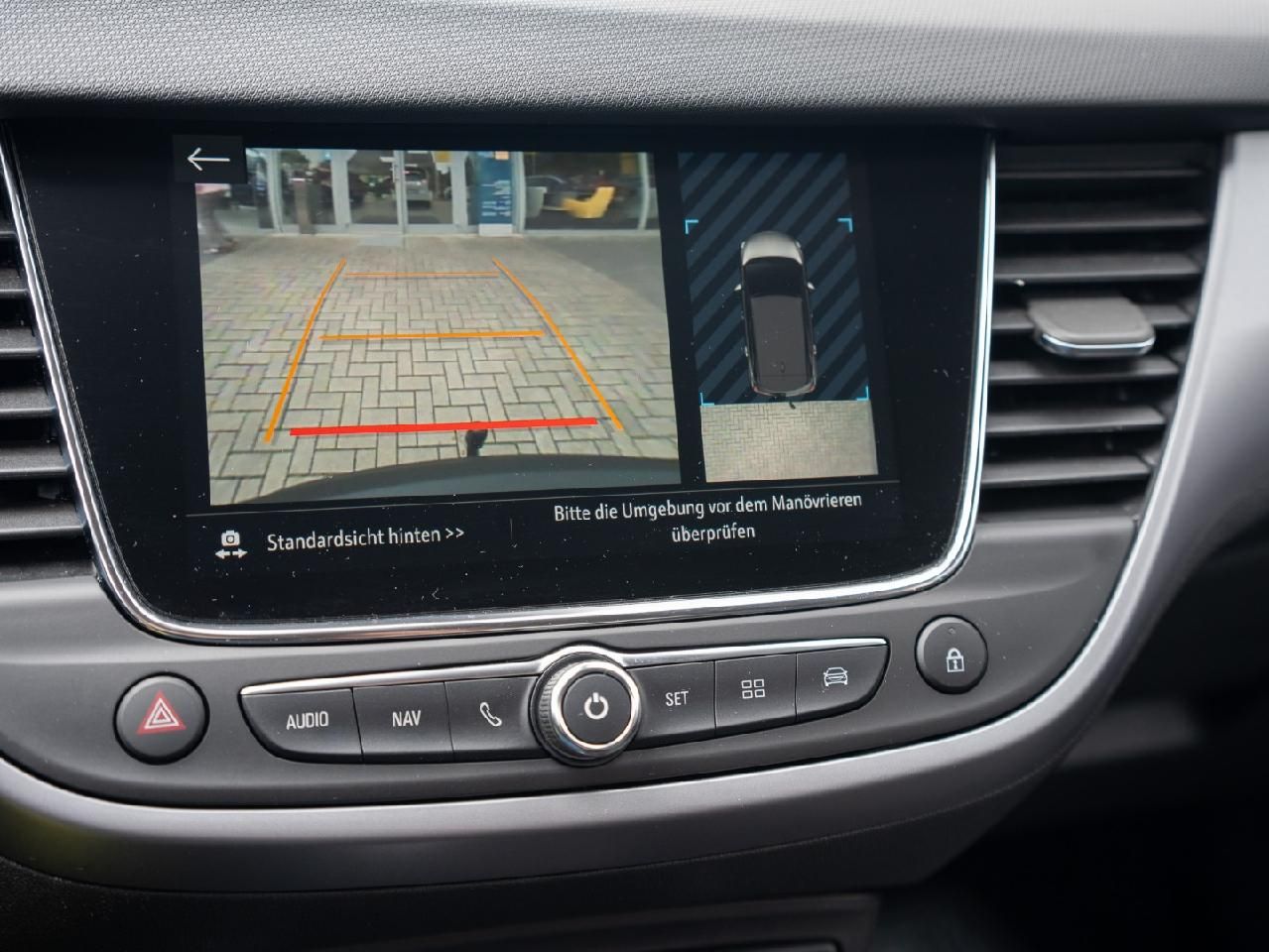 Fahrzeugabbildung Opel Crossland Edition