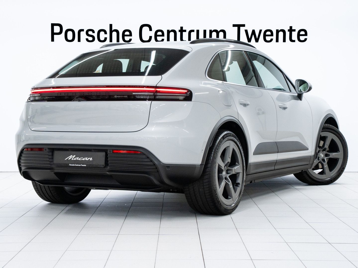 Porsche Macan 4 imagem 3