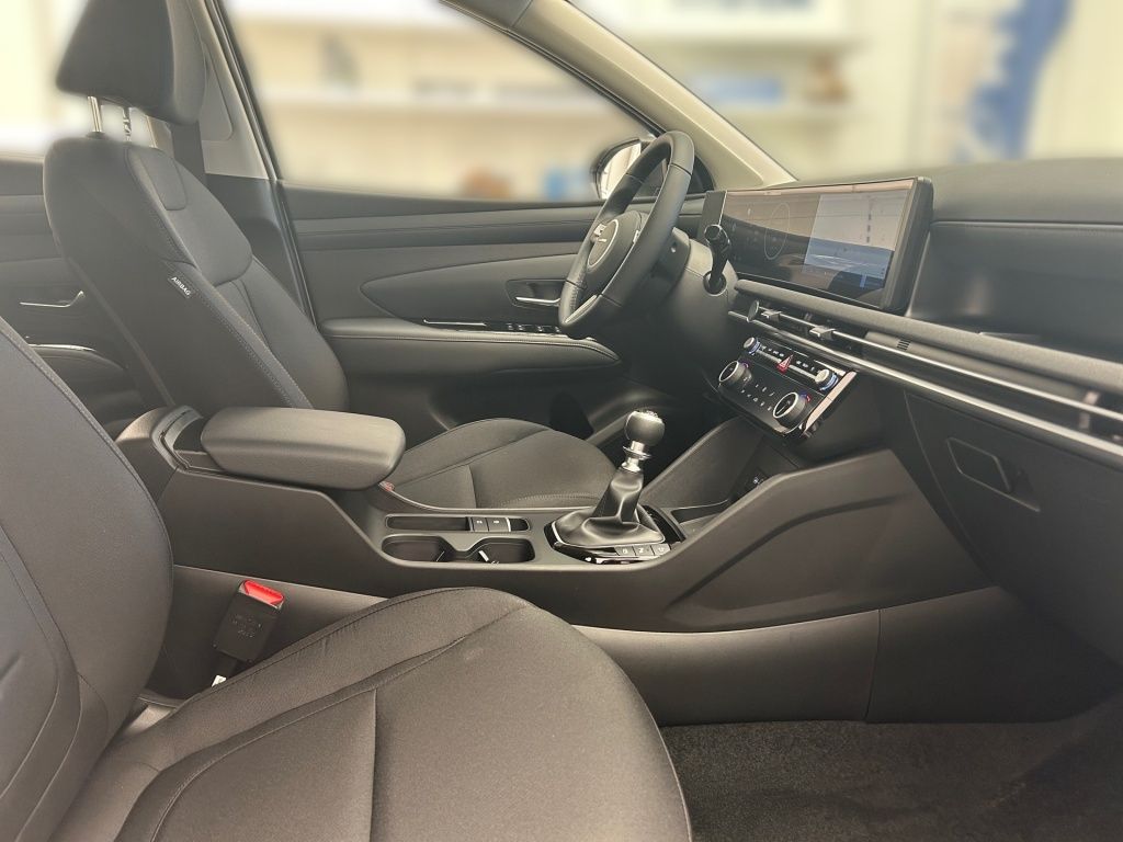 Fahrzeugabbildung Hyundai TUCSON 1.6 T-GDI 2WD 6-MT Select 2xKlima KlimaA
