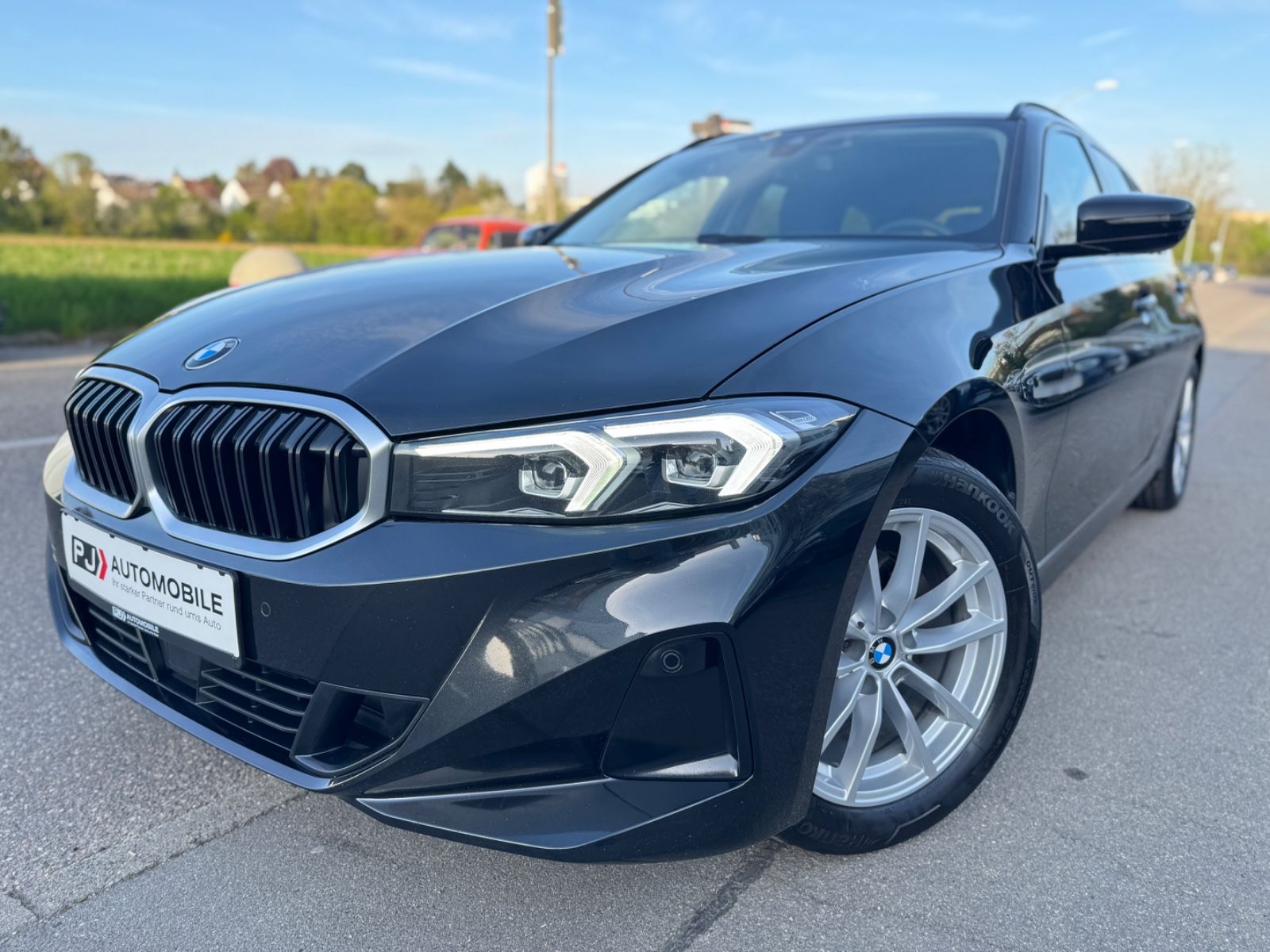 BMW 320 d Touring Navi LED Live Cockpit PDC ACC 1.H