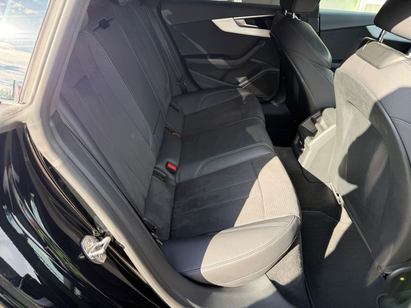 Fahrzeugabbildung Audi S5 Sportback 3.0 TDI quattro basis Navi Soundsys