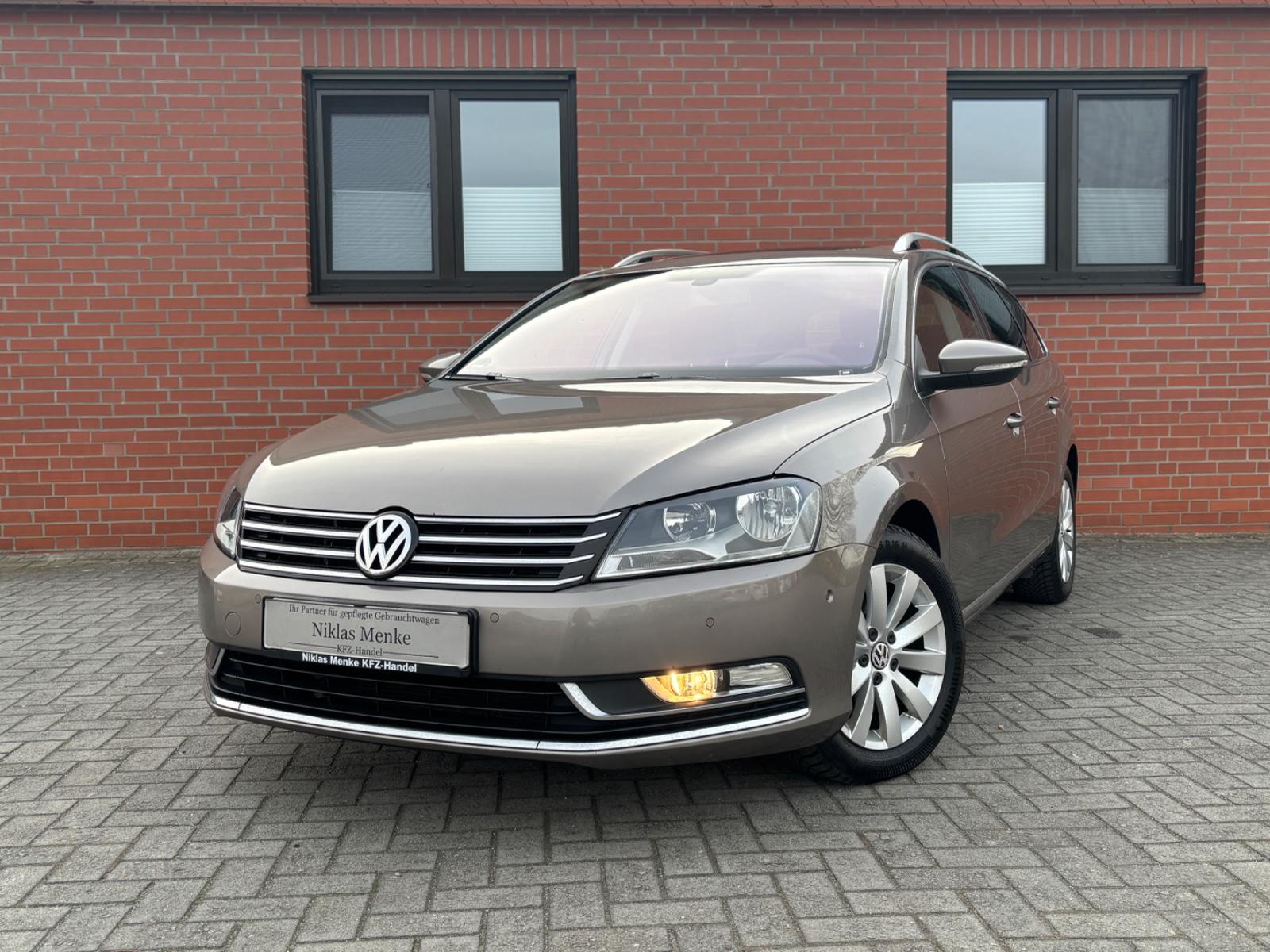 Volkswagen Passat Variant 2.0 TDI Comfortline AHK Navi Pano