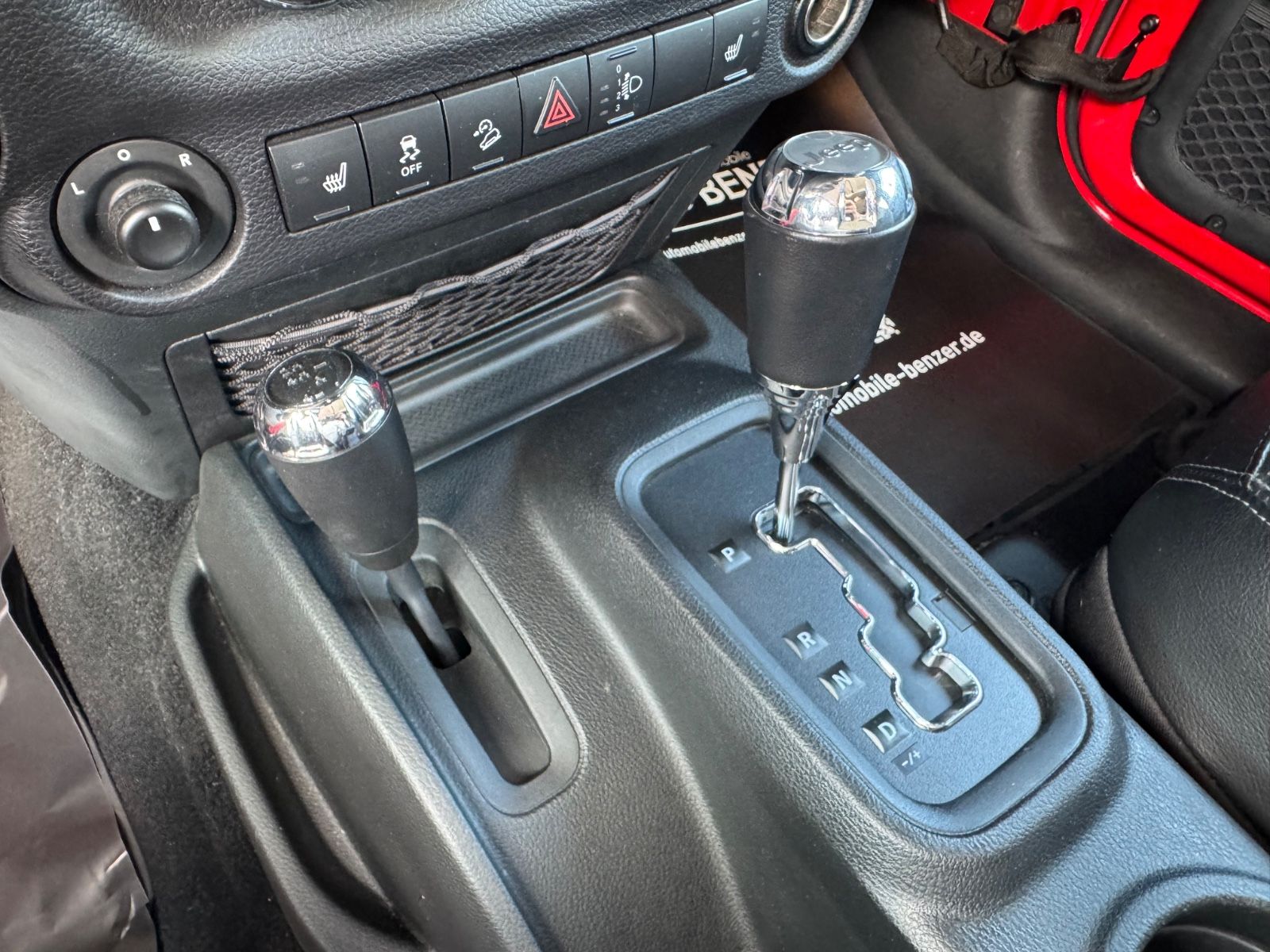 Fahrzeugabbildung Jeep Wrangler Unlimited Night Eagle/SOFT-Top/Daystar/