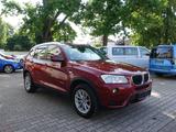 BMW X3  xDrive 20 d,Navi,Bi Xenon, schwenk Ahk,1Hd - BMW X3: Rot