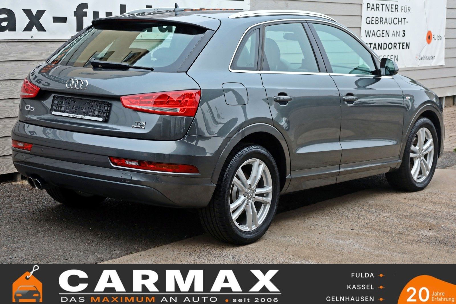 Fahrzeugabbildung Audi Q3 quattro S Line T.Leder,Navi,Xenon,SH,PDC,AHK