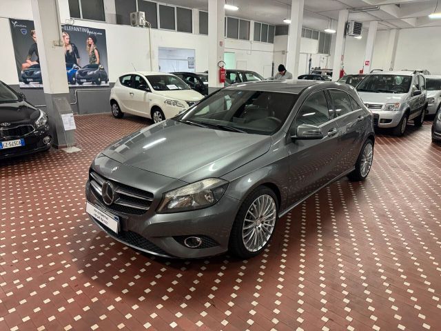 Mercedes-Benz Mercedes-benz A 180 CDI Automatic Premium - SI N