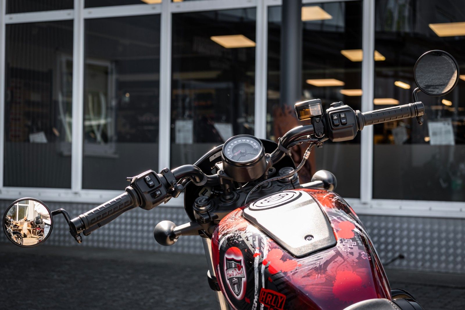 Fahrzeugabbildung Harley-Davidson Nightster RH975 - Jekill & Hyde -