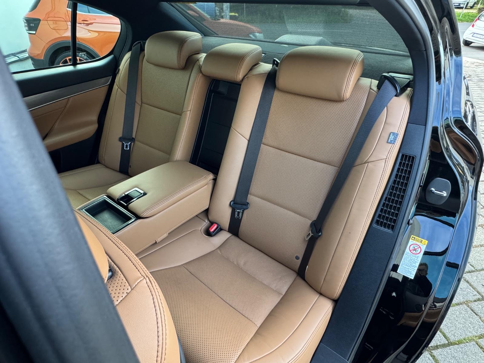 Lexus GS 450h F Sport 345 ch Hybride • Mark Levinson • Toit ouvrant • 4 roues directrices • Sièges ventilés