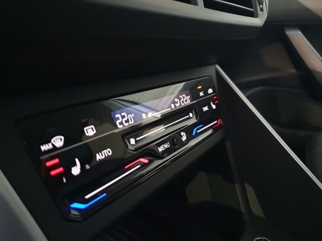 Fahrzeugabbildung Volkswagen Polo GOAL 1,0 l 59 kW (80 PS) 5-Gang