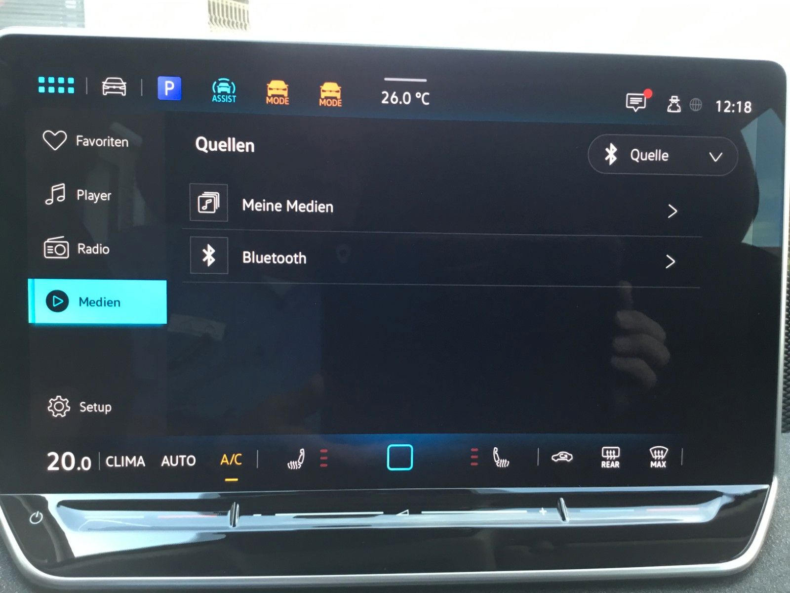 Fahrzeugabbildung Volkswagen Tiguan 1.5 eTSI DSG+AHK+LED+AppConnect+Sitzheizu