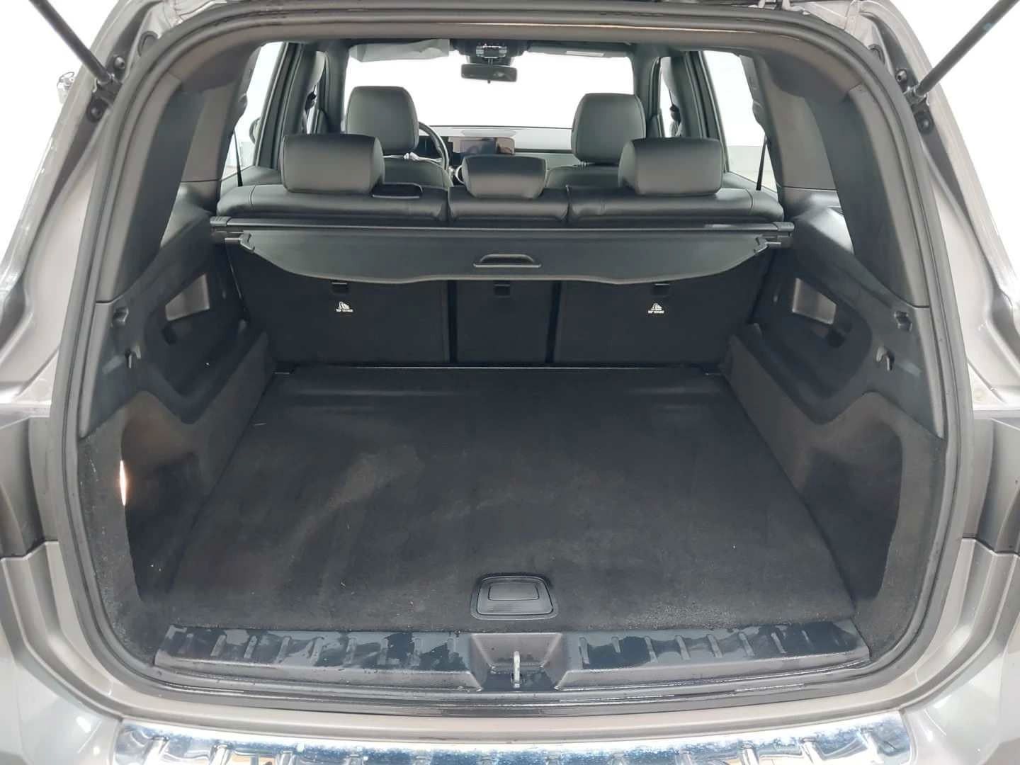 Mercedes-Benz GLB 250 4Matic STYLE 8G-DCT AHK foto 5