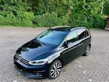 Volkswagen Touran 2.0 TDI Highline | Pano | MatrixLED | AHK - VW Touran Gebrauchtwagen in Oldenburg