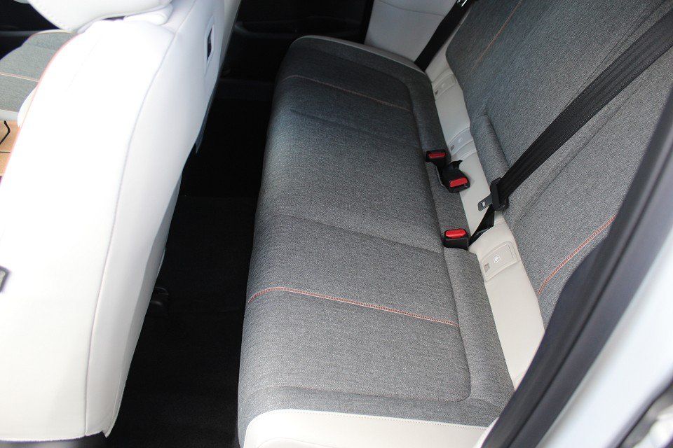 Fahrzeugabbildung Mazda MX-30 EV Advantage Modern Confidence ELEKTRO NAV