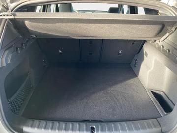 2025 BMW IX1 缩略图 18