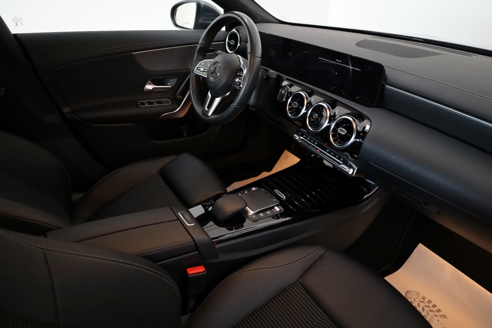 Fahrzeugabbildung Mercedes-Benz CLA 250e Coupé Progressive,T.Leder,Navi,CarPlay