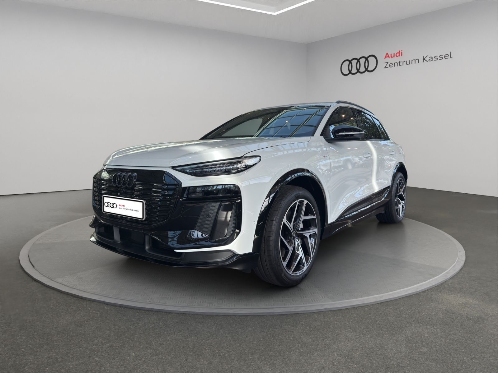 Audi Q6 S line e-tron perf. Matrix Pano HuD B&O AHK imagem 2