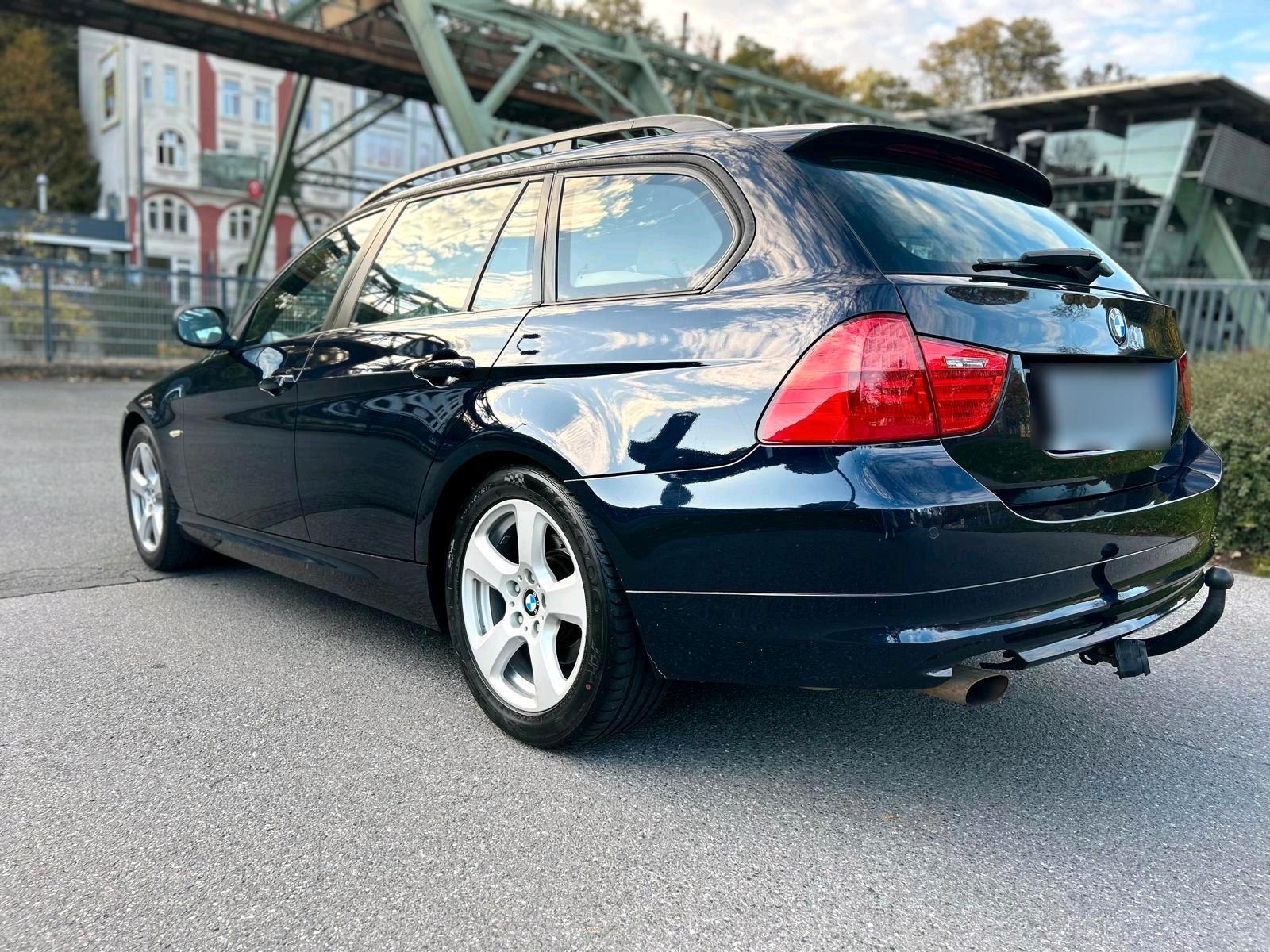 BMW 318 2010 — engine 143 HP (105kW)