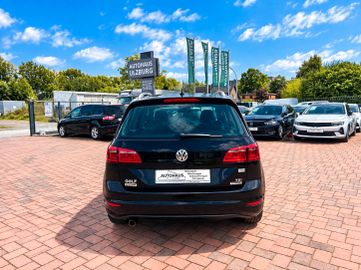 Volkswagen Golf - 11