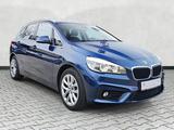 BMW 218 Active Tourer i Navi Shzg PDC AHK - gebrauchte BMW 218 Active Tourer aus dem Jahr 2015