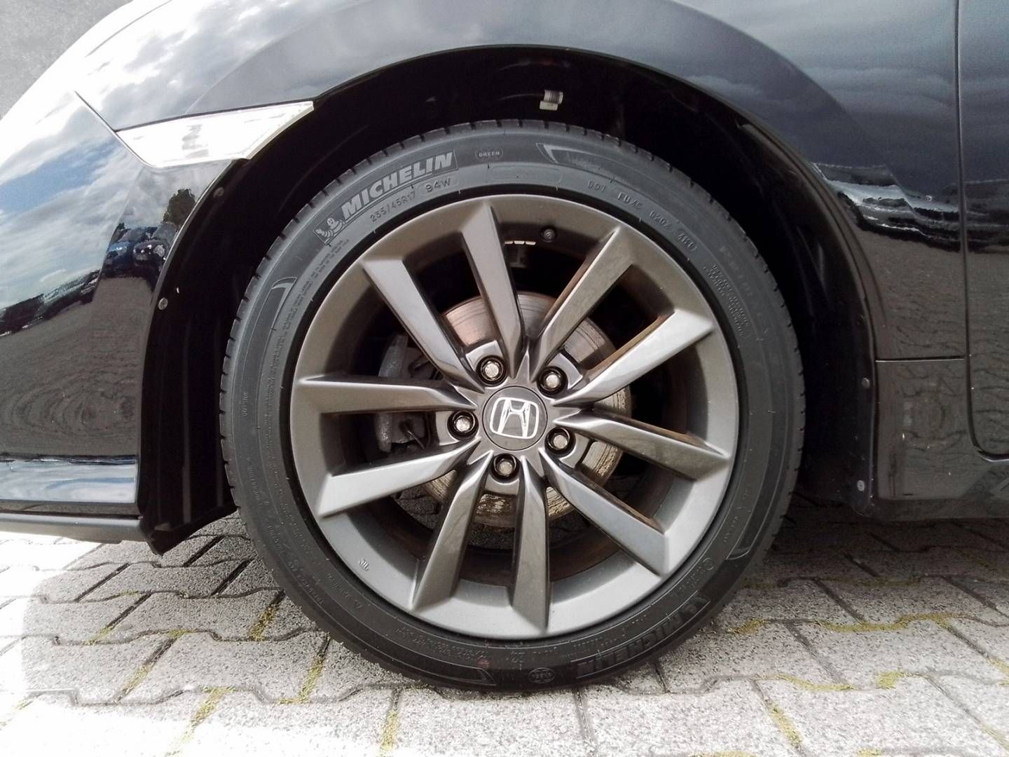 Fahrzeugabbildung Honda Civic 1.0 Turbo Elegance
