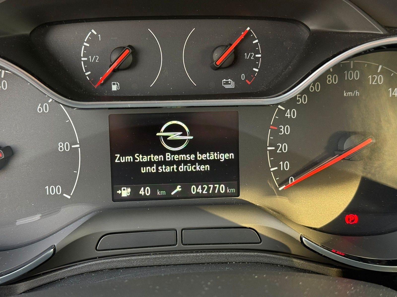 Fahrzeugabbildung Opel Grandland (X)+ALLRAD+ULTIMATE+AHK+NEUE BATTERIE