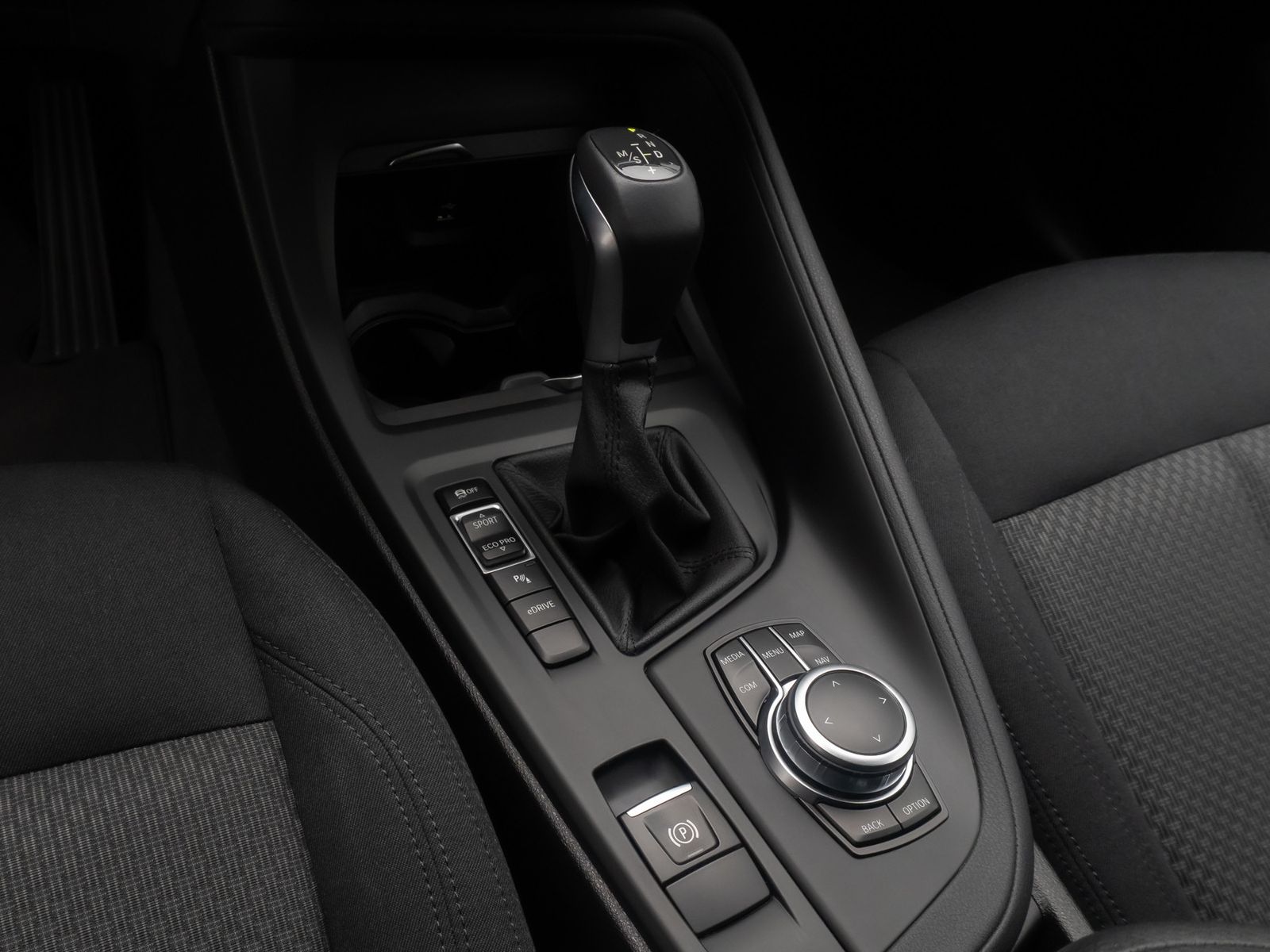 Fahrzeugabbildung BMW X1 xD25e GeschwindigReg ParkAss DAB HiFi Lordos
