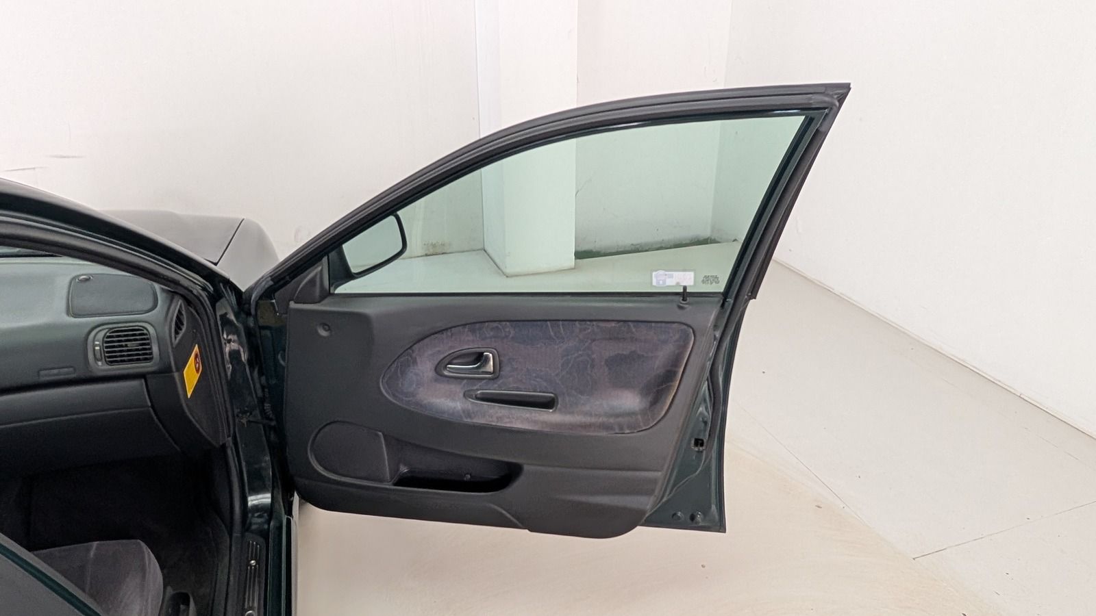 Fahrzeugabbildung Volvo V40 2.0T