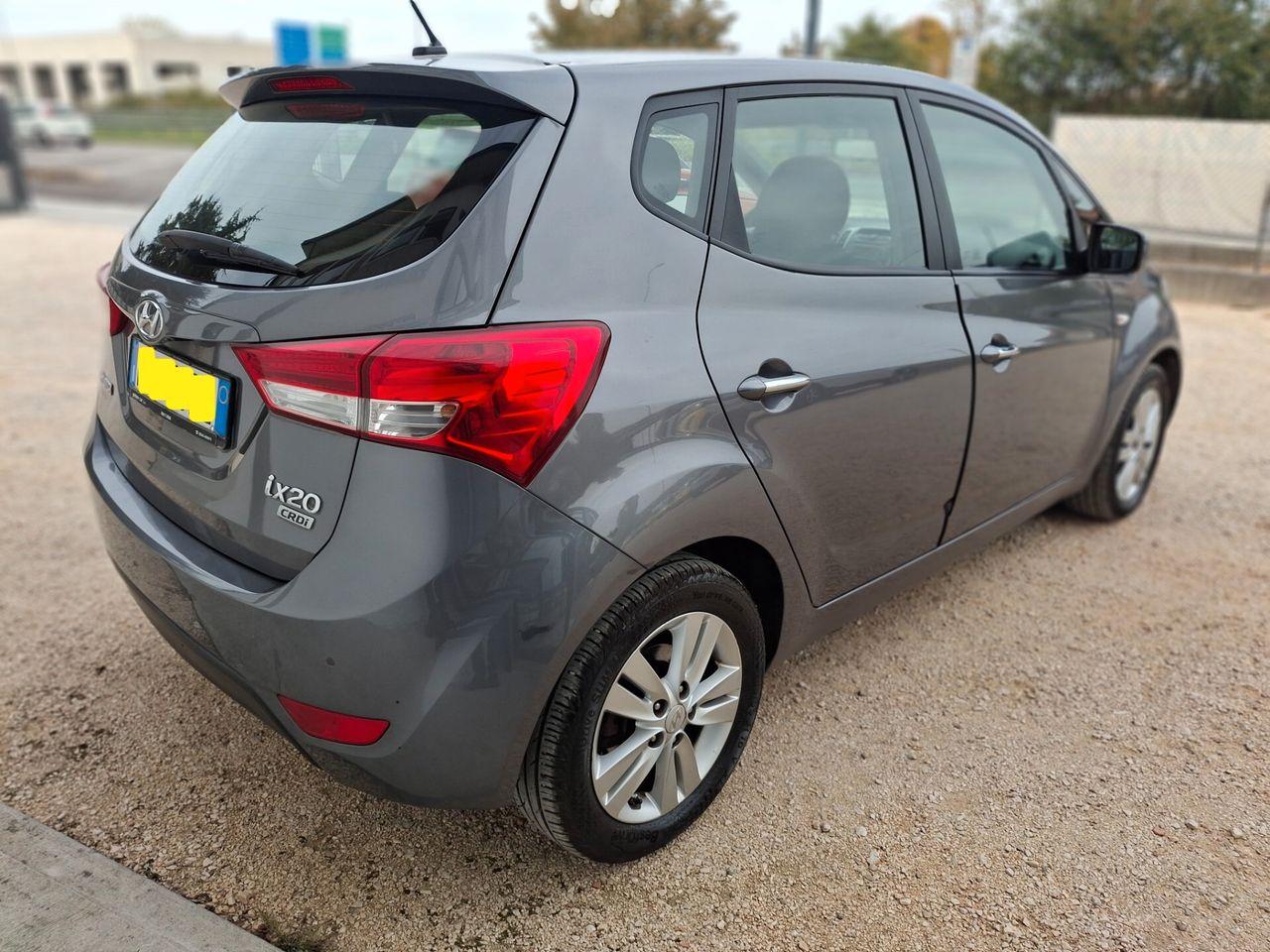 Hyundai ix20 2014 — photo 9