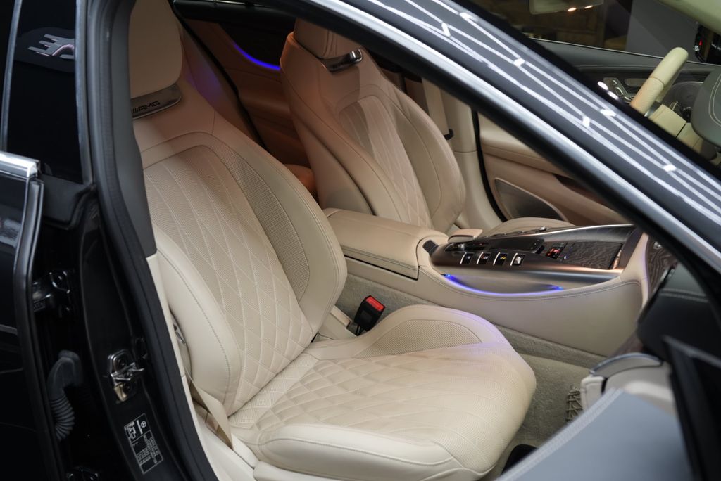 MERCEDES-BENZ AMG GT 53 4Matic+*BURM*360*MASSAGE*V8*1HAND*VOLL MERCEDES-BENZ AMG GT 53 4Matic+*BURM*360*MASSAGE*V8*1HAND*VOLL