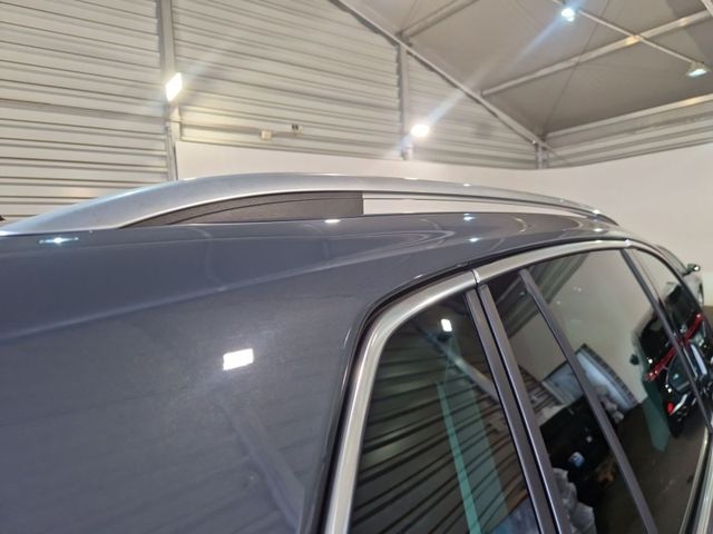 Tiguan 2.0 TDI DSG 4M ELEGANCE IQ.LIGHT+AHK+RFK+