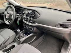 Fahrzeugabbildung Fiat Tipo 1.4 Street AAC PDC SHZ ALU USB ZV 5 - TÜRER