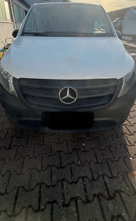 Image of Mercedes-Benz Vito