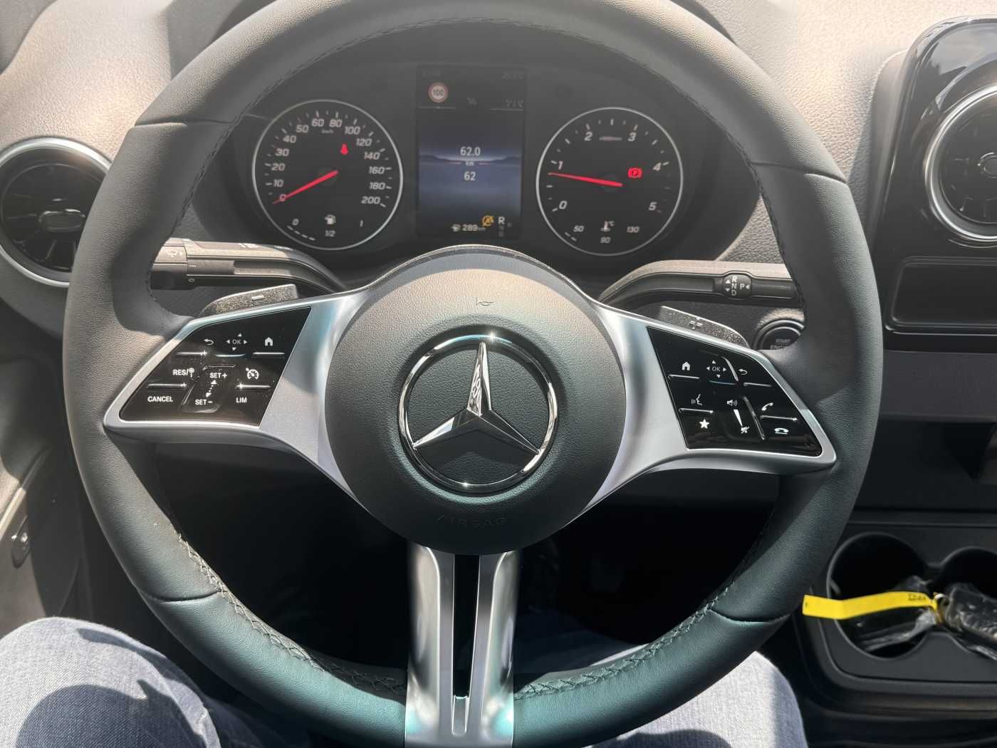 Fahrzeugabbildung Mercedes-Benz Sprinter 317 CDI 9G 3665 Klima Kamera AHK LED