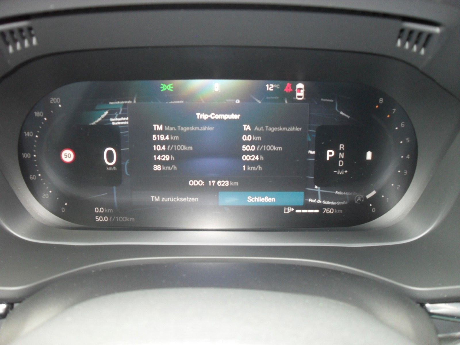 Fahrzeugabbildung Volvo XC 60 B5 Plus Black Edition AWD