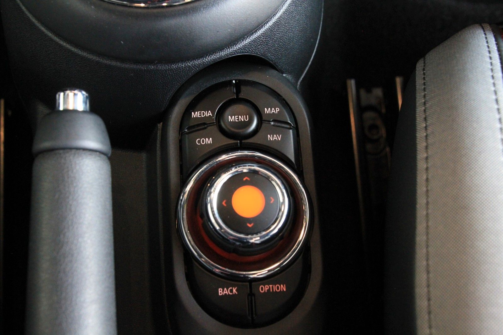 Fahrzeugabbildung MINI John Cooper Works