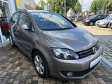 Volkswagen Golf Plus Aut. Standhzg/Allwetter/PDC/Garantie - VW Golf Plus Gebrauchtwagen in Berlin