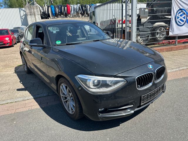 BMW 1 Lim. 5-trg. 116i Sport Line Xenon Navi sitzh.